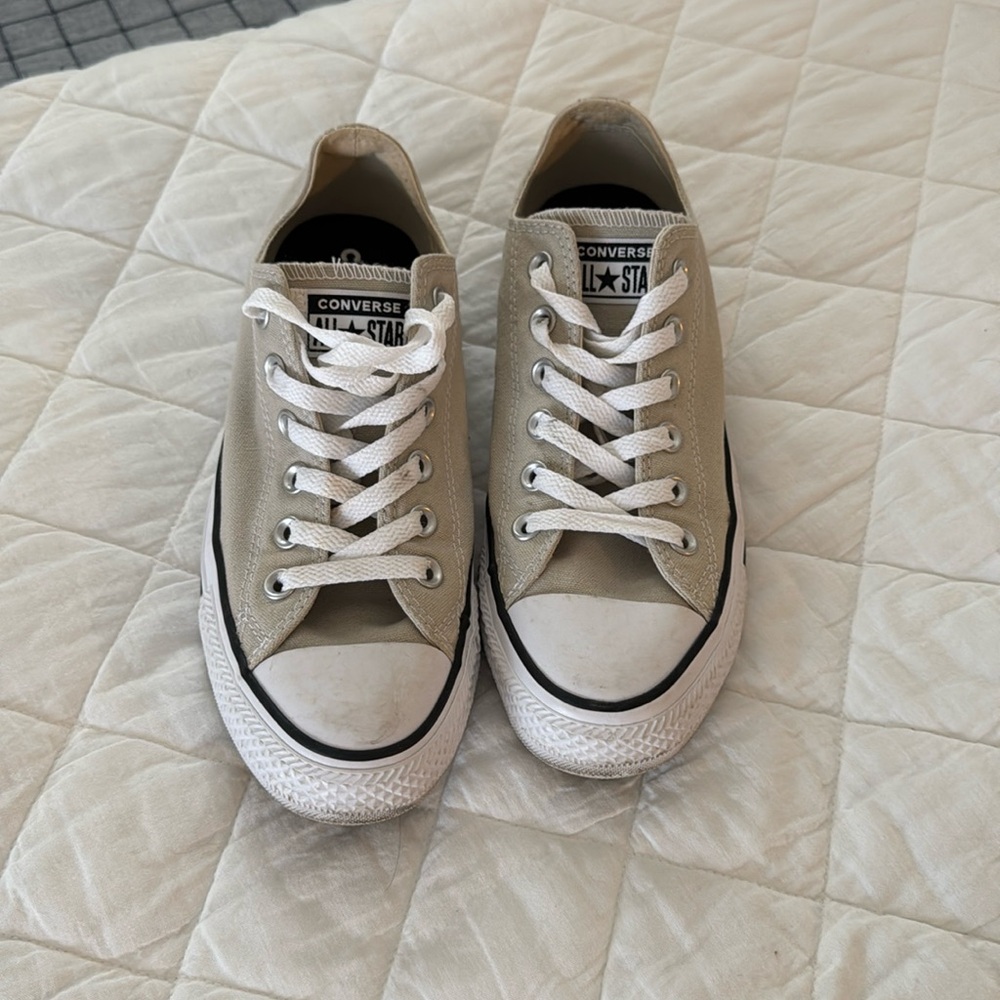 CONVERSE - in highly sought after canvas khaki